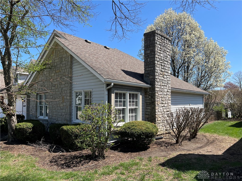 660 Thornburg Place, Tipp City, Ohio image 4