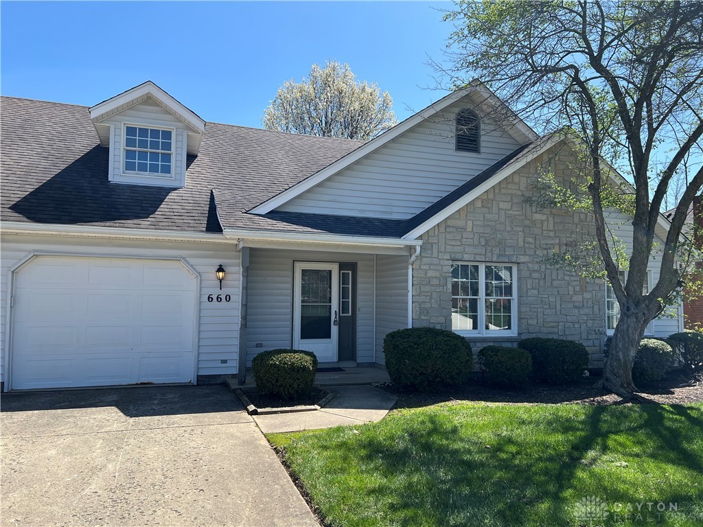 660 Thornburg Place, Tipp City, Ohio image 1