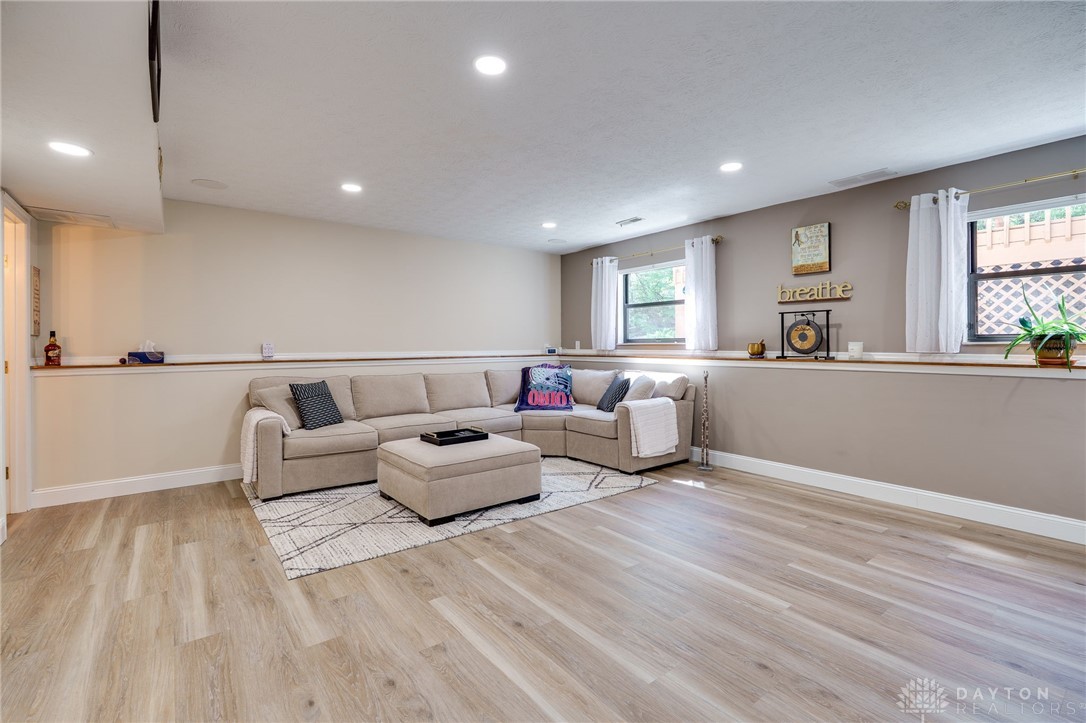 514 W Alkaline Springs Road, Vandalia, Ohio image 39
