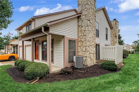 Photo of 1442 Sanzon Drive, Fairborn, OH 45324 (MLS # 970418)