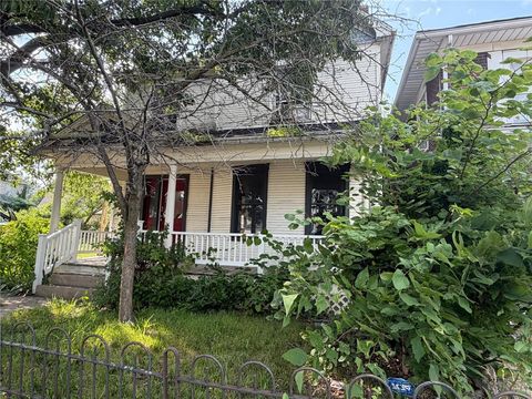 Homes For Sale - 23 E Parkwood Drive<br/> Montgomery County, Dayton, OH 45405