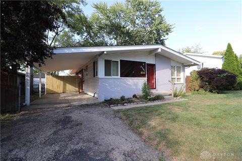 Photo of 2301 Danube Court, Kettering, OH 45420 (MLS # 942722)