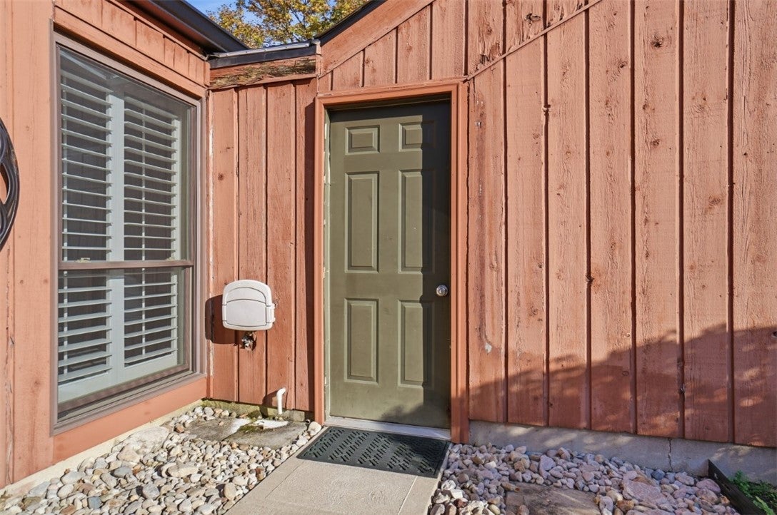 5340 Windbrook Trail
