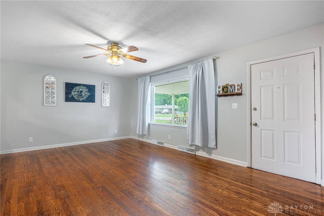 6531 Lorraine Drive, Middletown, Ohio image 4