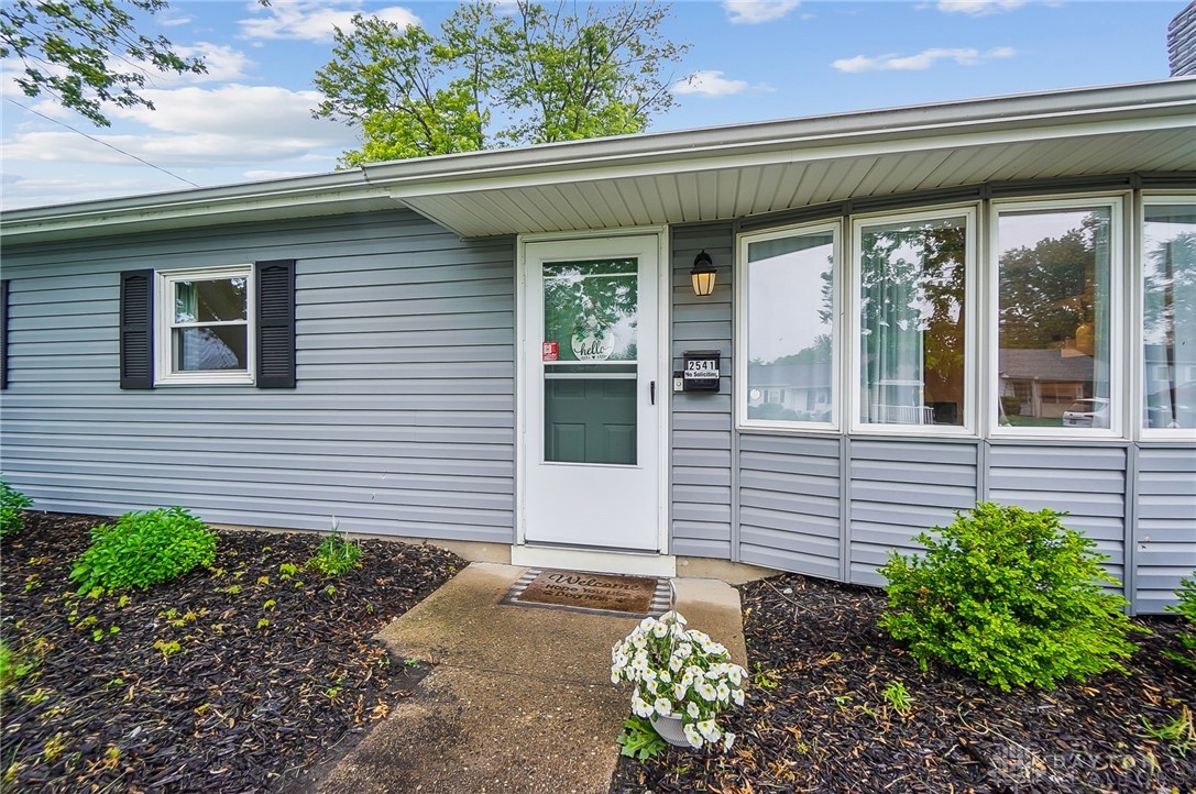 2541 Barryknoll Street, Kettering, Ohio image 3