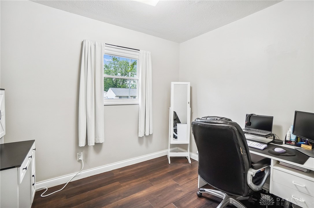 2541 Barryknoll Street, Kettering, Ohio image 17
