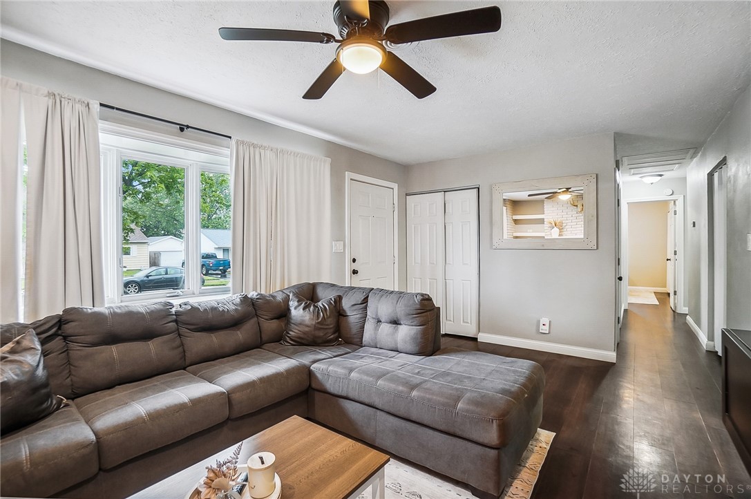 2541 Barryknoll Street, Kettering, Ohio image 6
