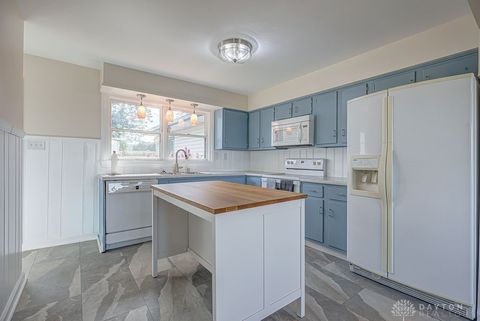 Tiny photo for 3441 Old Oxford Road, Hamilton, OH 45013 (MLS # 945480)