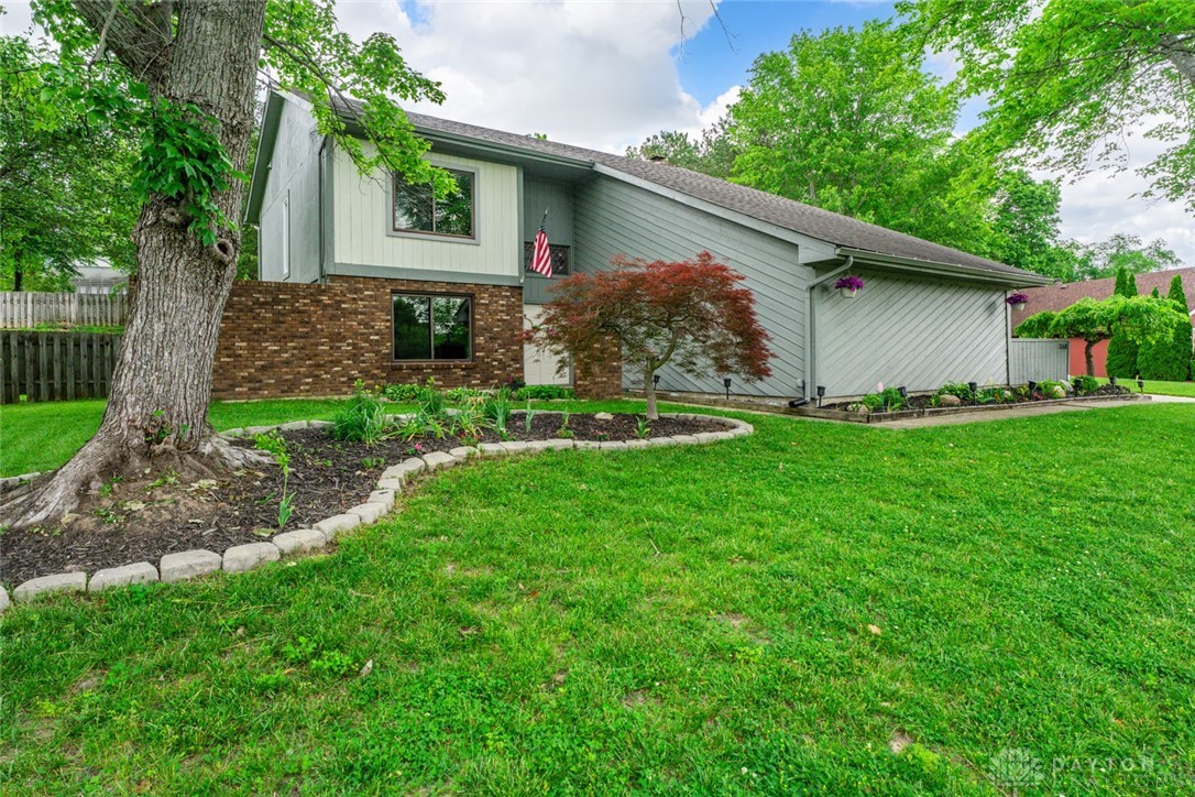 360 Merrick Drive, Beavercreek, Ohio image 1