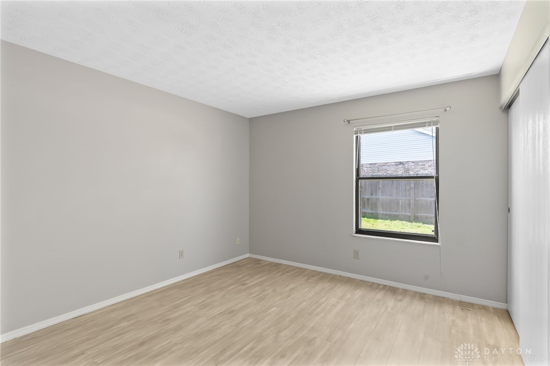 6670 Deer Meadows Drive, Dayton, Ohio image 29