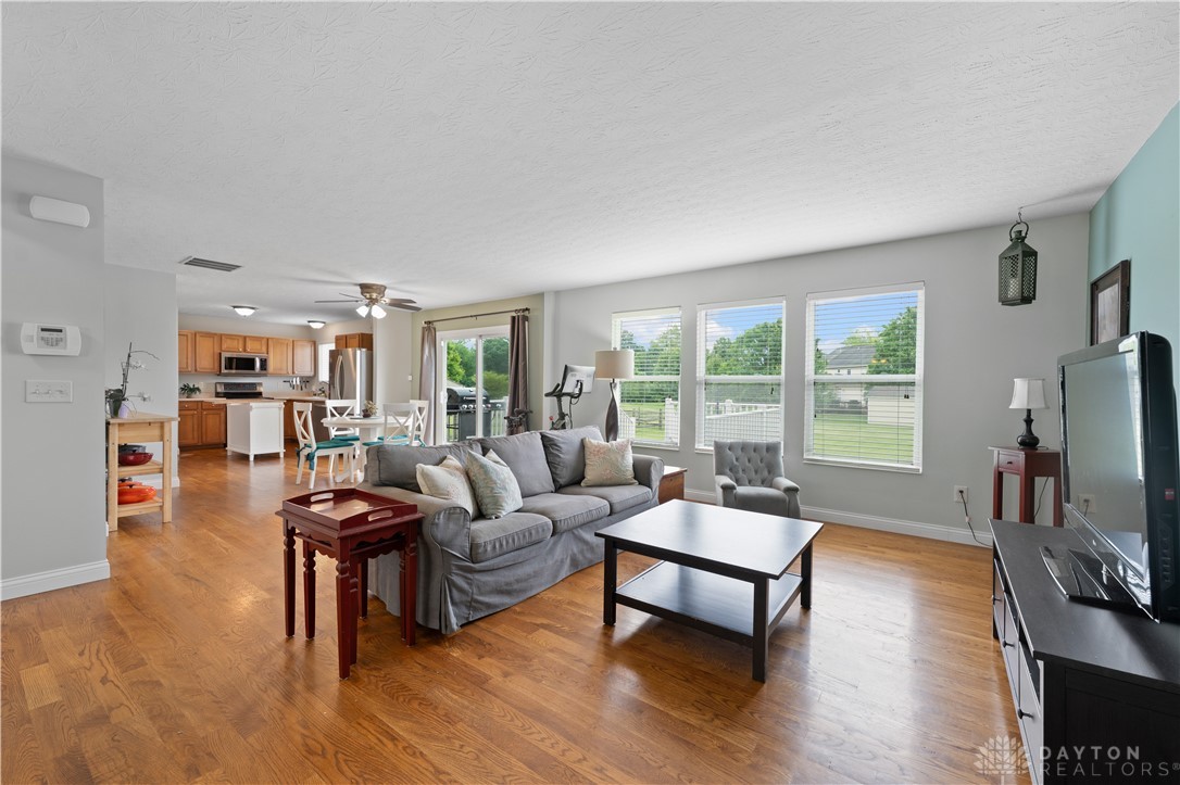 1750 Greentree Meadows Drive, Lebanon, Ohio image 21