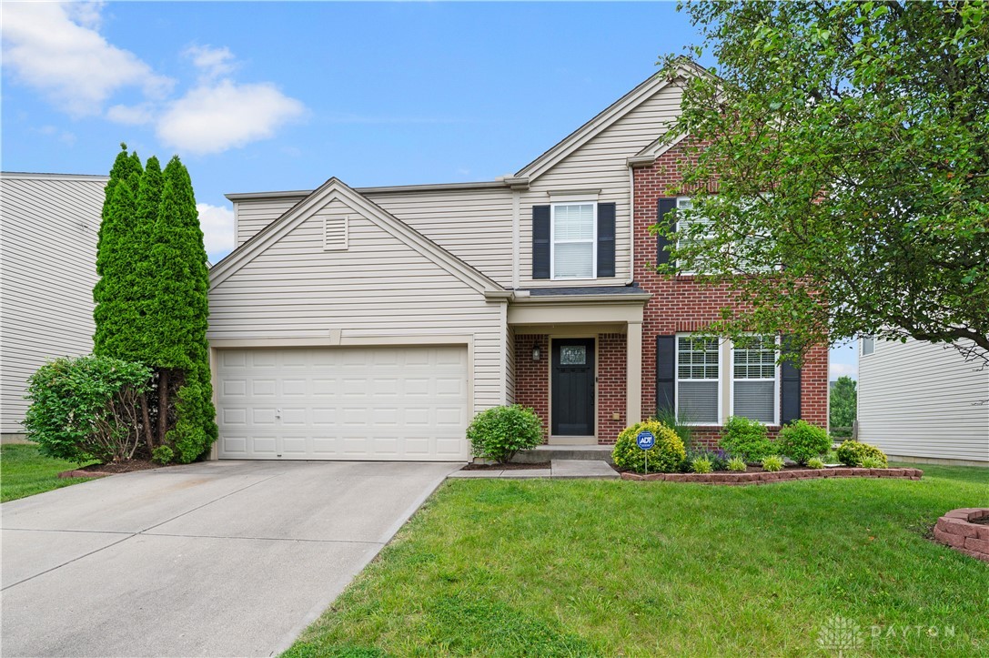 1750 Greentree Meadows Drive, Lebanon, Ohio image 1