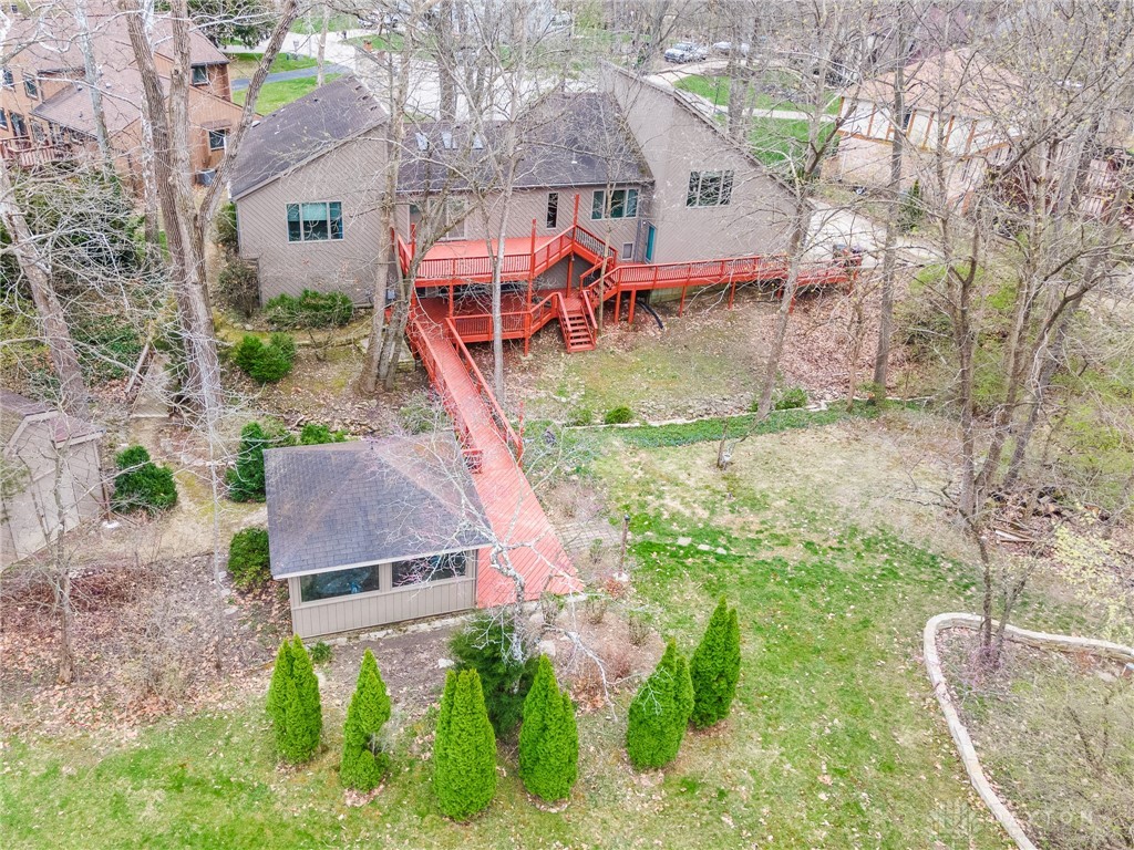 1055 Wilderness Bluff, Tipp City, Ohio image 11