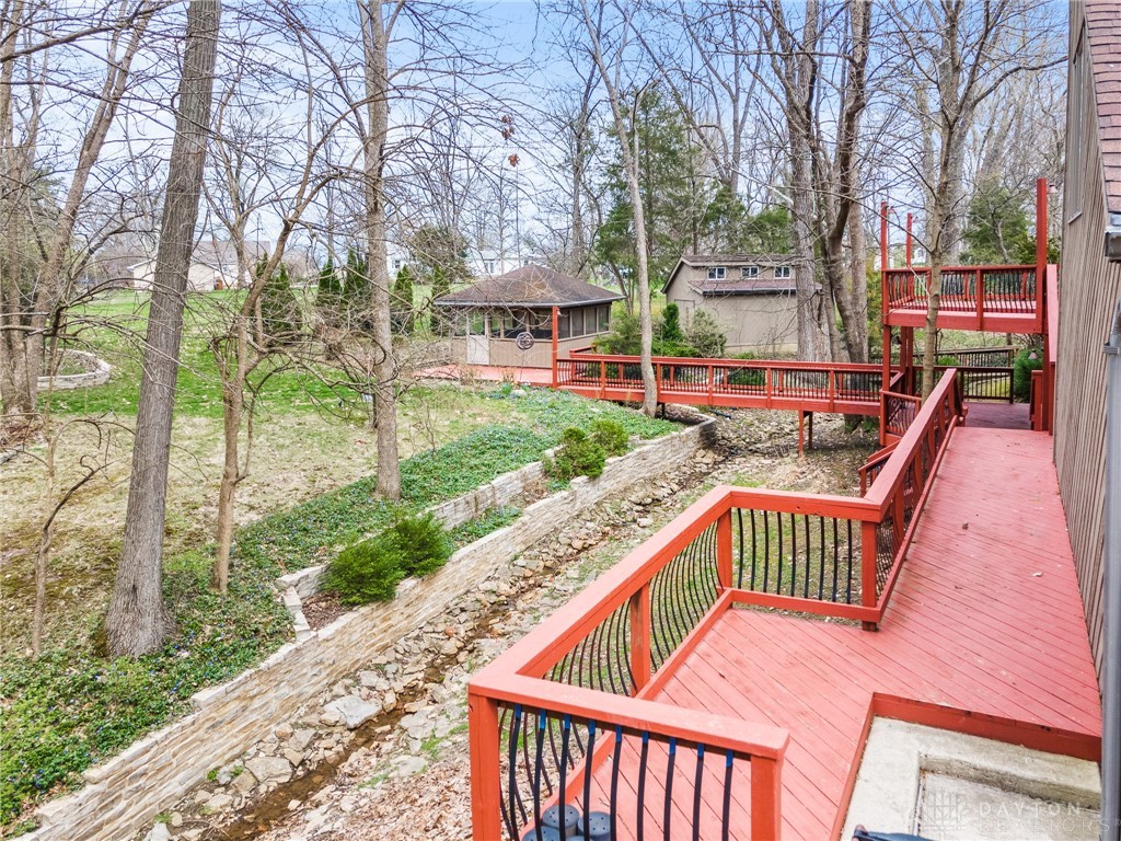 1055 Wilderness Bluff, Tipp City, Ohio image 7