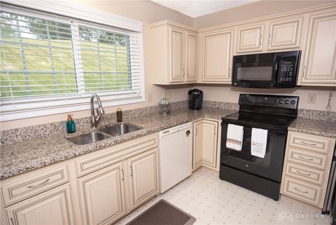 Tiny photo for 12080 Thames Place, Sharonville, OH 45241 (MLS # 945377)