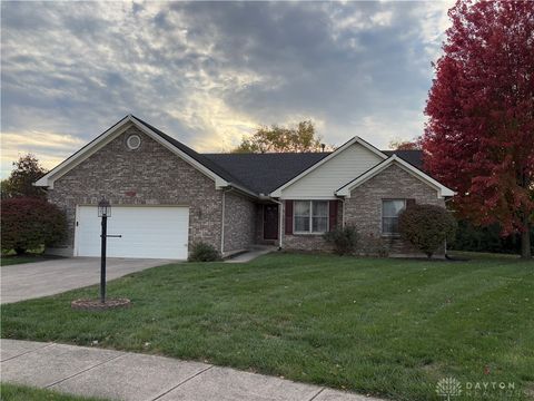 Photo of 1515 Ash Ridge Court, Vandalia, OH 45377 (MLS # 946652) Photo of 1515 Ash Ridge Court, Vandalia, OH 45377 (MLS # 946652)