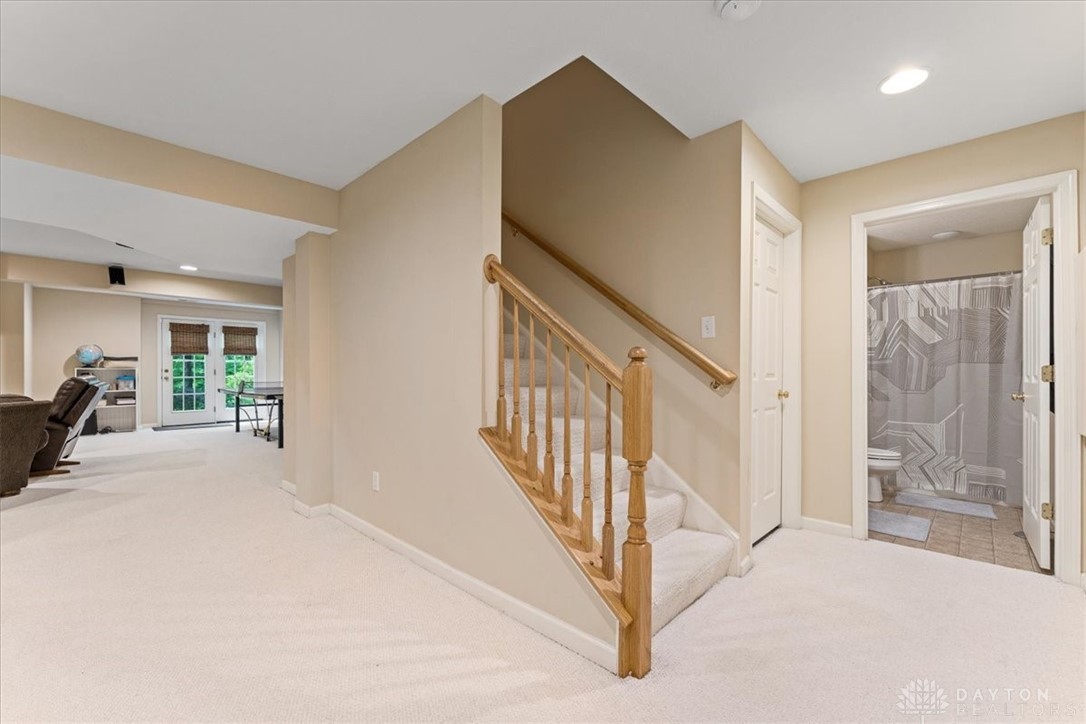1422 Shawnee Run Drive, Maineville, Ohio image 34