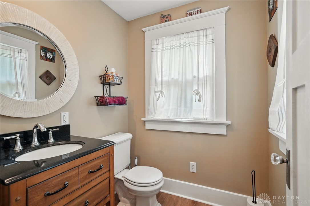 38 E Dixon Avenue, Oakwood, Ohio image 22