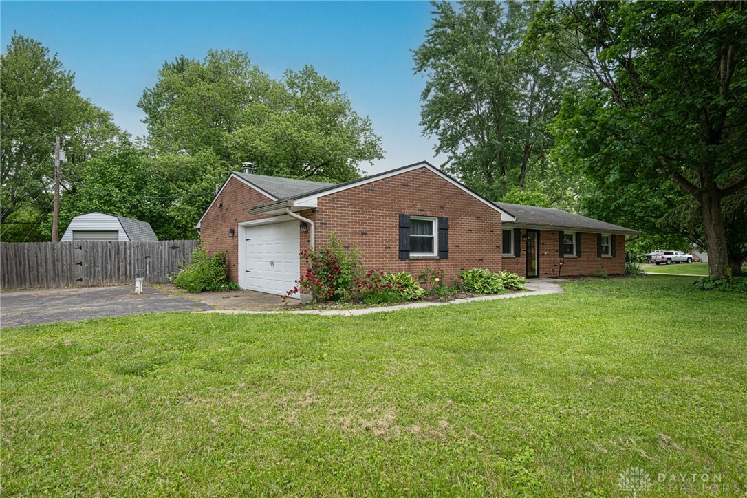 1172 Bay Lane, Beavercreek, Ohio image 26
