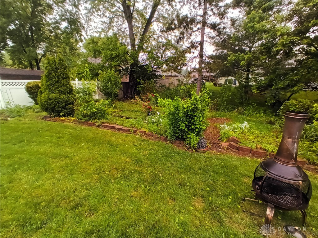 2094 El Camino Drive, Xenia, Ohio image 21