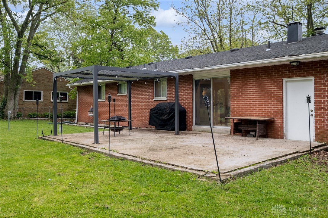 3648 Eastern Drive, Beavercreek, Ohio image 24