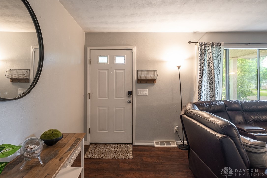 3648 Eastern Drive, Beavercreek, Ohio image 3