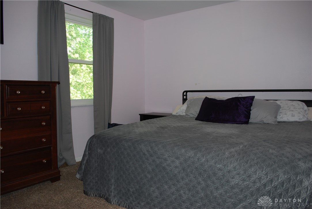 1404 Crown Point Court, Beavercreek, Ohio image 14