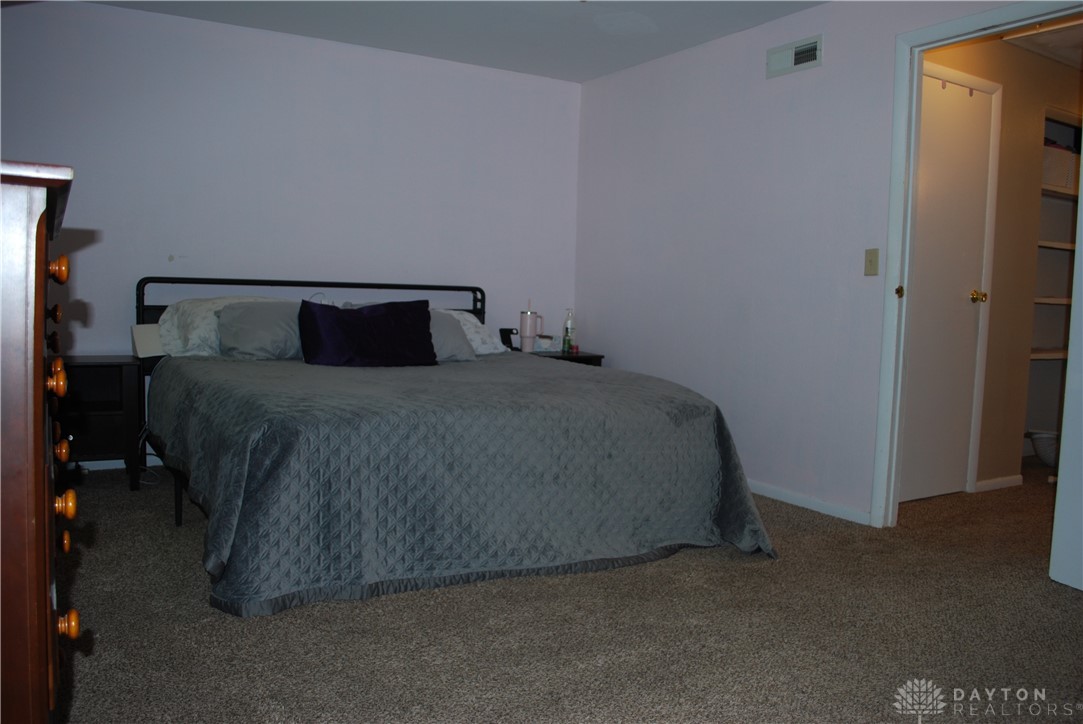 1404 Crown Point Court, Beavercreek, Ohio image 15