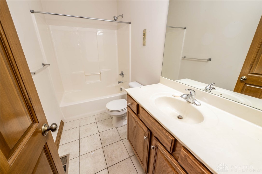 9062 Adam Lane, Waynesville, Ohio image 38