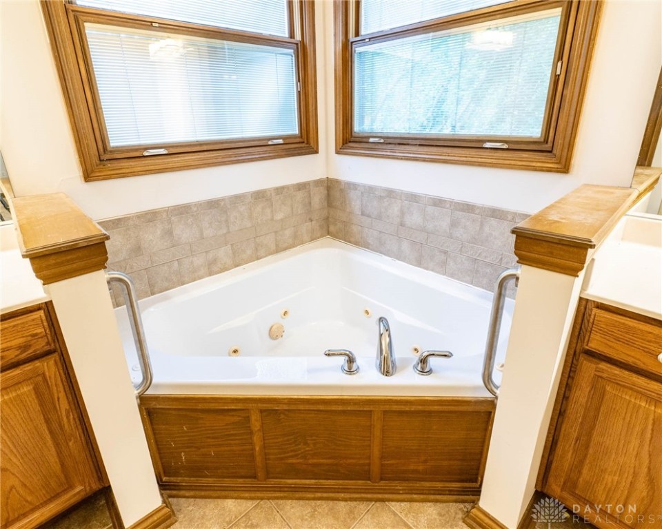 9062 Adam Lane, Waynesville, Ohio image 33