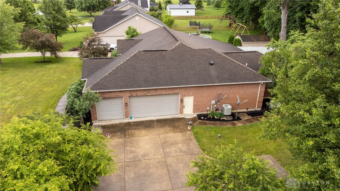 9062 Adam Lane, Waynesville, Ohio image 4