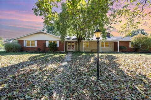 Photo of 2360 E Rahn Road, Dayton, OH 45440 (MLS # 943781)