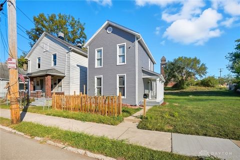 Photo of 1531 Chapel Street, Dayton, OH 45404 (MLS # 945218)