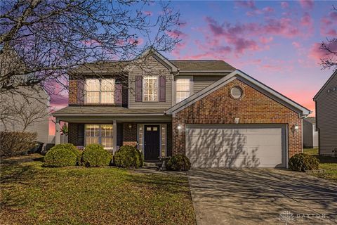 Homes For Sale - 912 Centennial Street<br/> Trenton, OH 45067