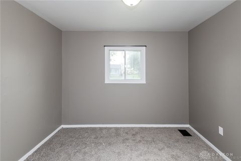 Tiny photo for 912 Omard Drive, Xenia, OH 45385 (MLS # 946067)