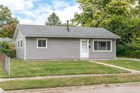 Tiny photo for 912 Omard Drive, Xenia, OH 45385 (MLS # 946067)