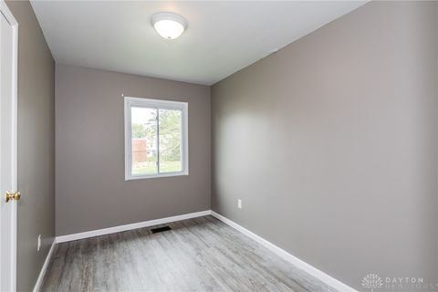Tiny photo for 912 Omard Drive, Xenia, OH 45385 (MLS # 946067)