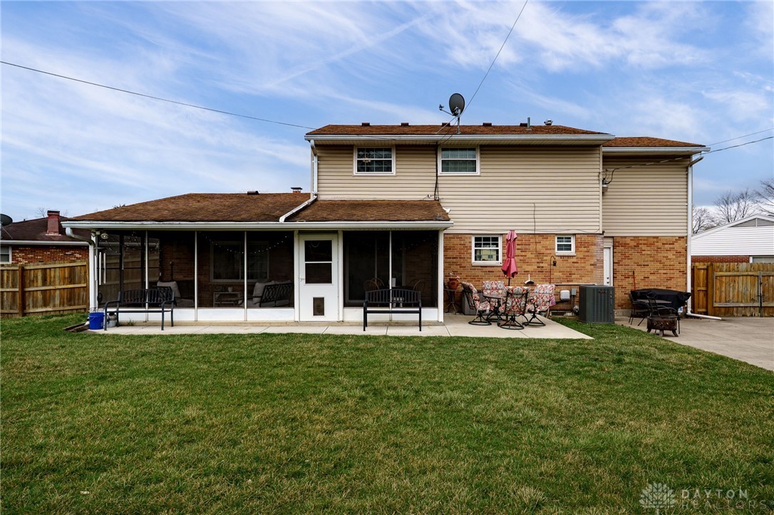 1003 Clayton Court, New Carlisle, Ohio image 49