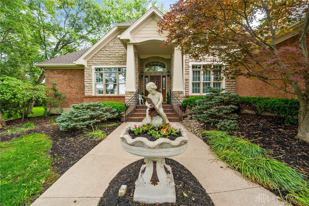 7607 Stone Ridge Drive, Springboro, Ohio image 8