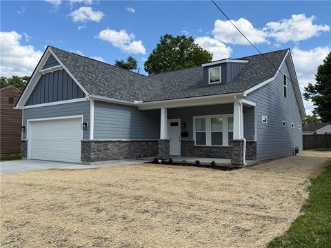 Photo of 2304 Wilbraham Road, Middletown, OH 45042 (MLS # 958869)