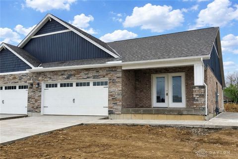 Homes For Sale - 1924 Tipperary Drive<br/> Middletown, OH 45042