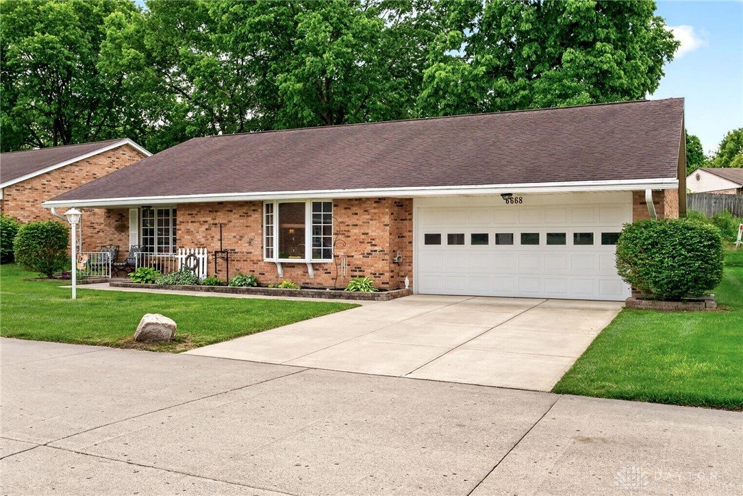 6668 Oakwood Lane