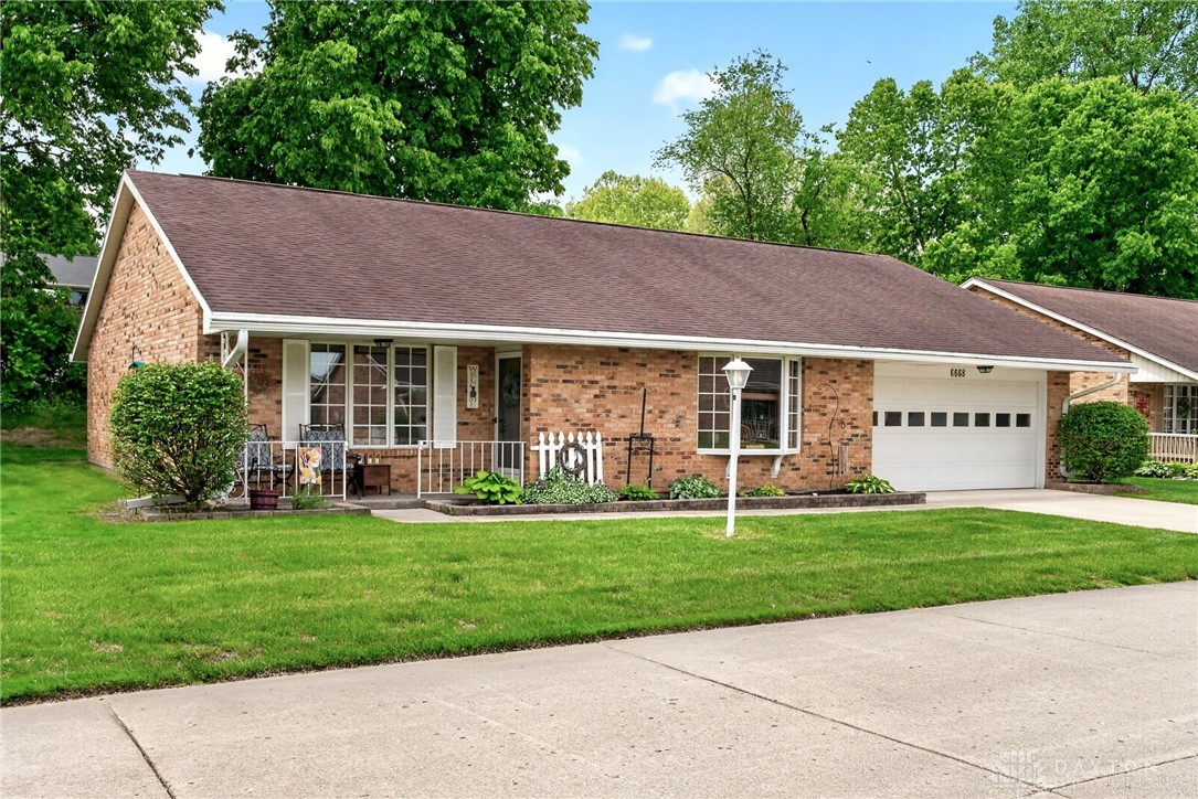 6668 Oakwood Lane