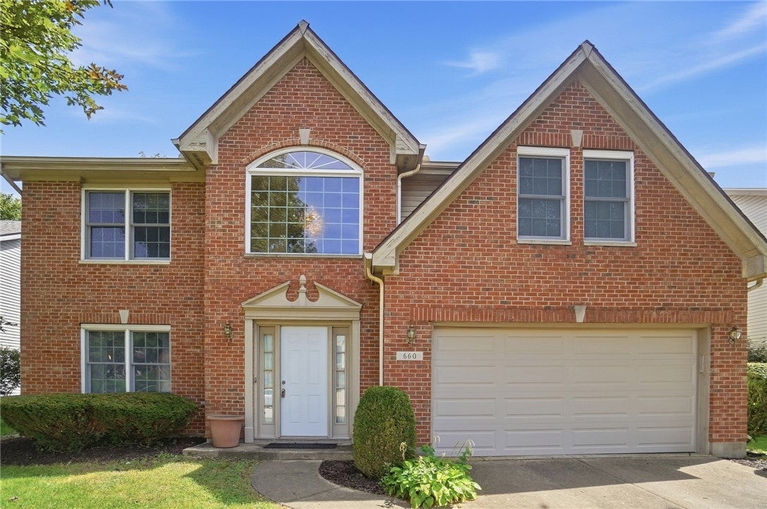660 Golf View Court