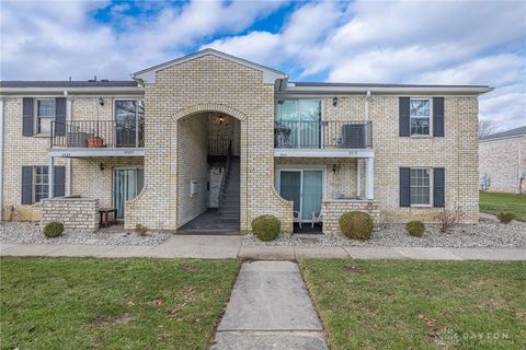 Photo of 2421 W Alex Bell Road, Dayton, OH 45459 (MLS # 952656)