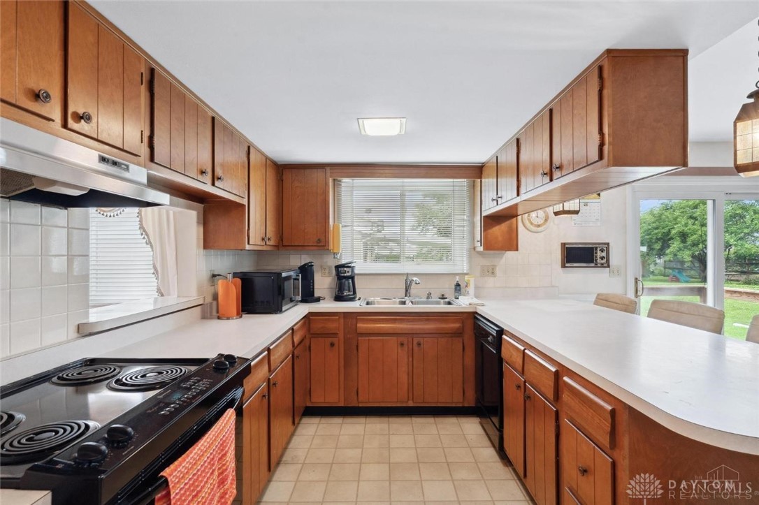 1150 Mayfair Drive, Wilmington, Ohio image 11