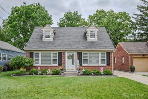 Homes For Sale - 1768 Walnut Terrace<br/> Springfield, OH 45504