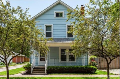 Photo of 137 Pleasant Street, Xenia, OH 45385 (MLS # 946126)