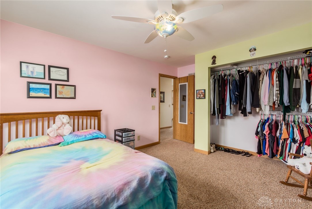 1380 E Choctaw Drive, London, Ohio image 25