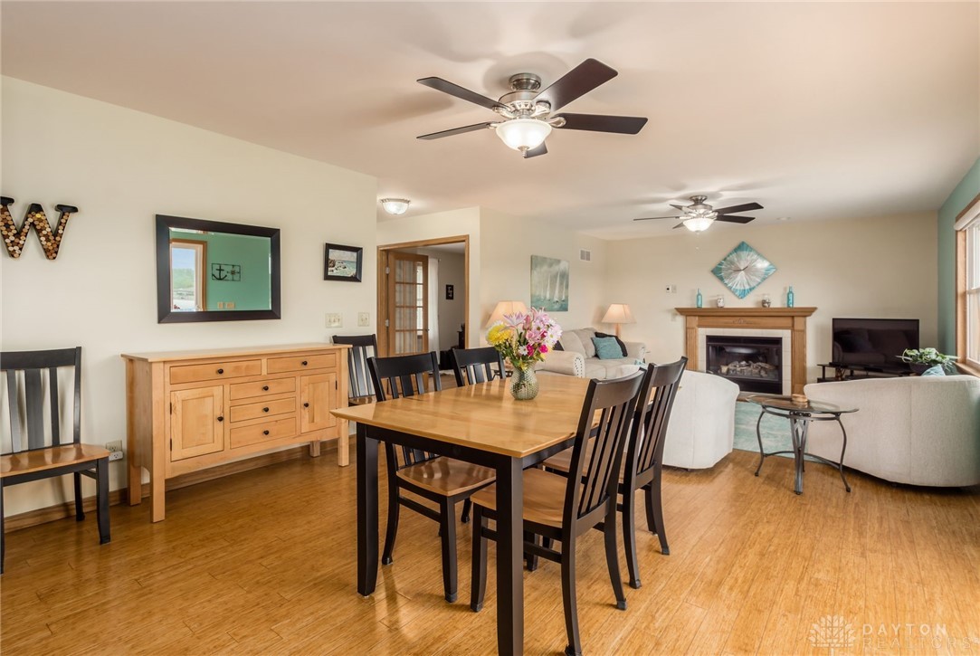 1380 E Choctaw Drive, London, Ohio image 14